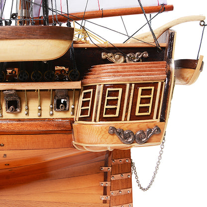 USS CONSTITUTION MODEL SHIP MEDIUM