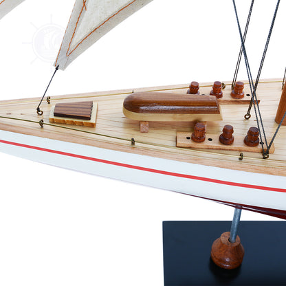 Endeavour Yacht Painted 24