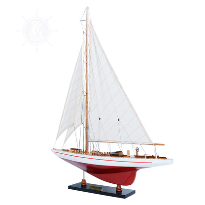 Endeavour Yacht Painted 24