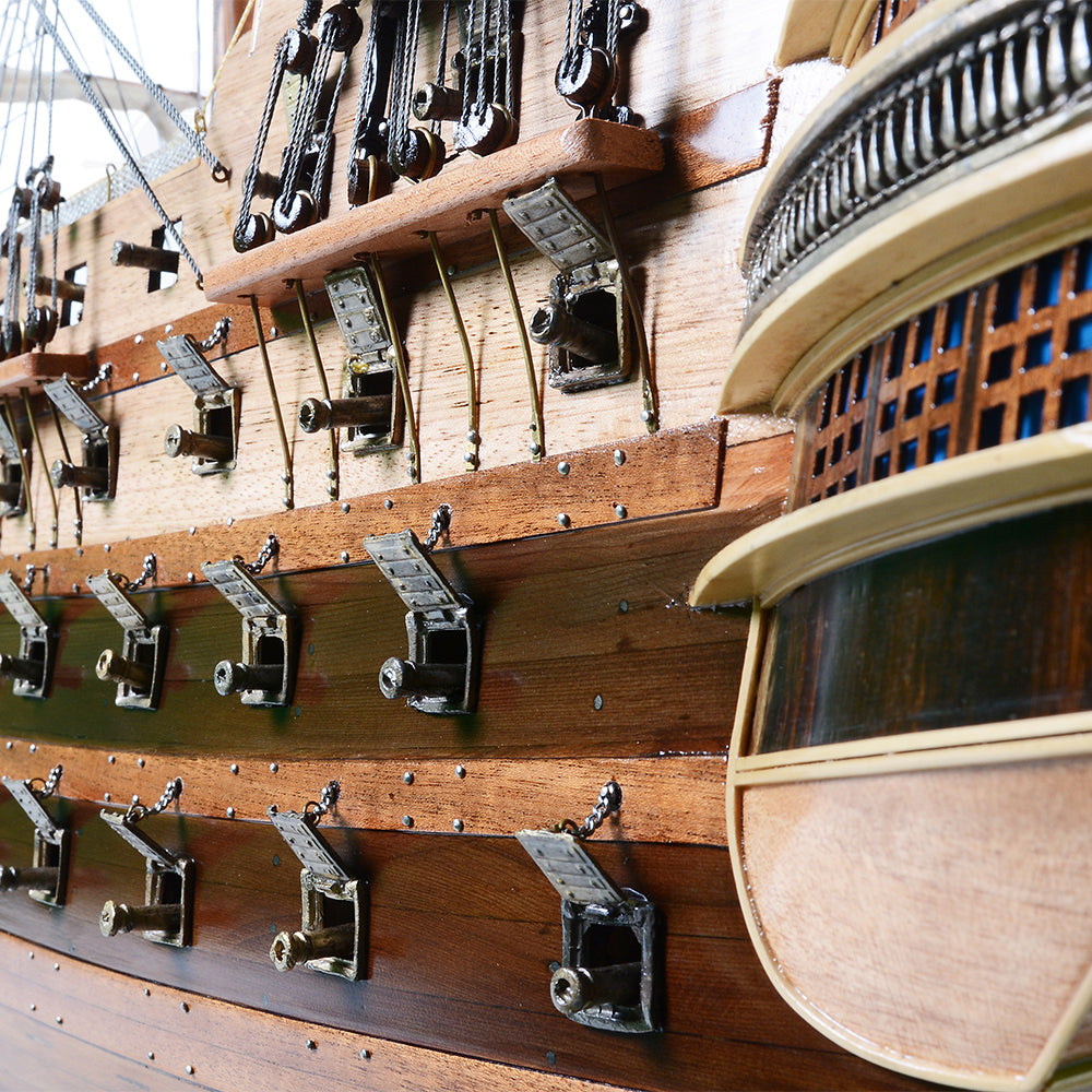 Maquette du navire de guerre HMS Victory XL, collection « Fleet Admiral Line Limited Edition »