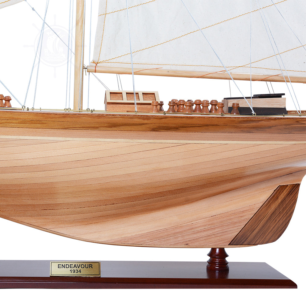 Endeavour 40 Inch Sailboat Model