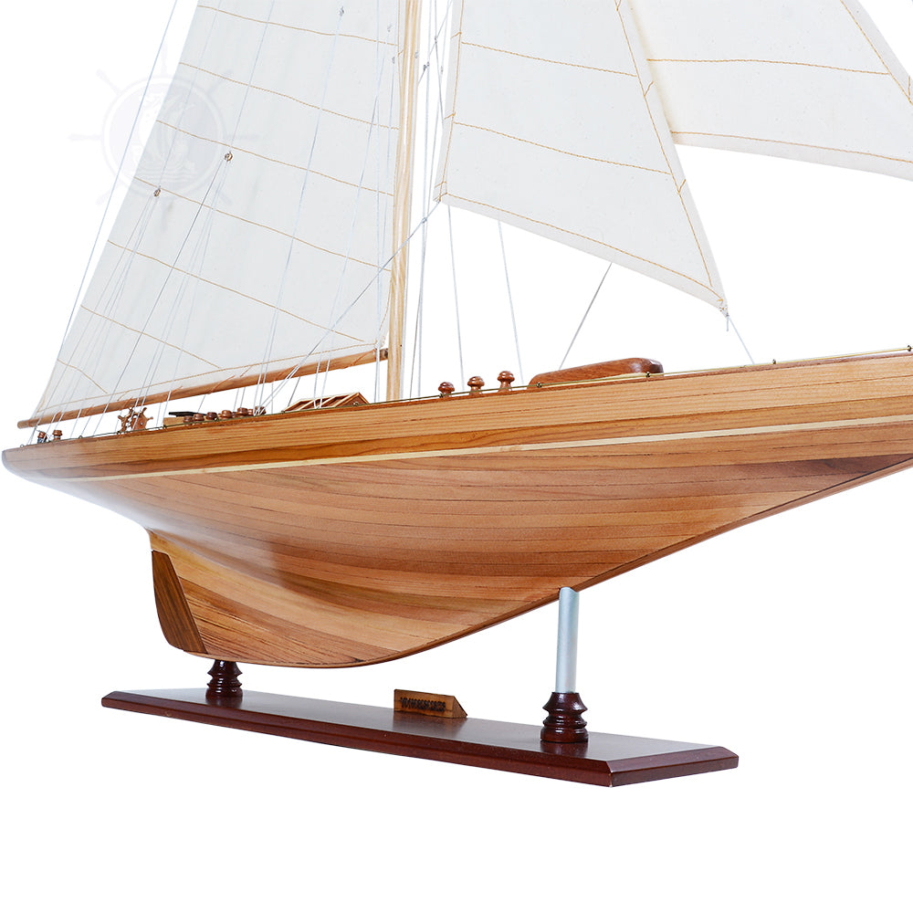 Endeavour 40 Inch Sailboat Model