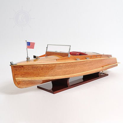 B033 - Chris Craft Runabout