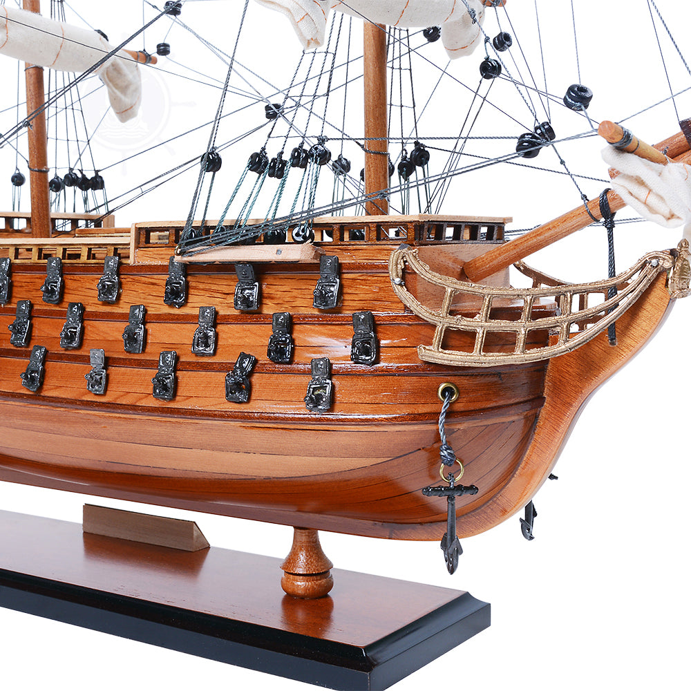 Victory Small Tall Ship Model Captain Line