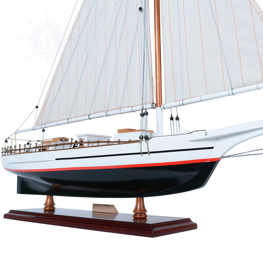 Skipjack Painted (L80)