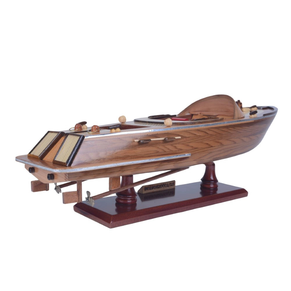 Maquette de bateau rapide Runabout Sm