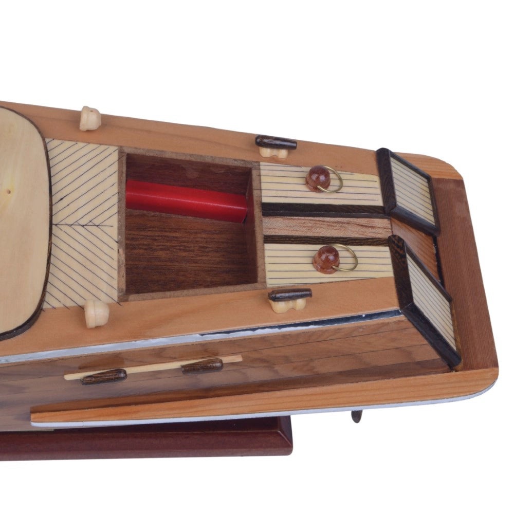 Maquette de bateau rapide Runabout Sm