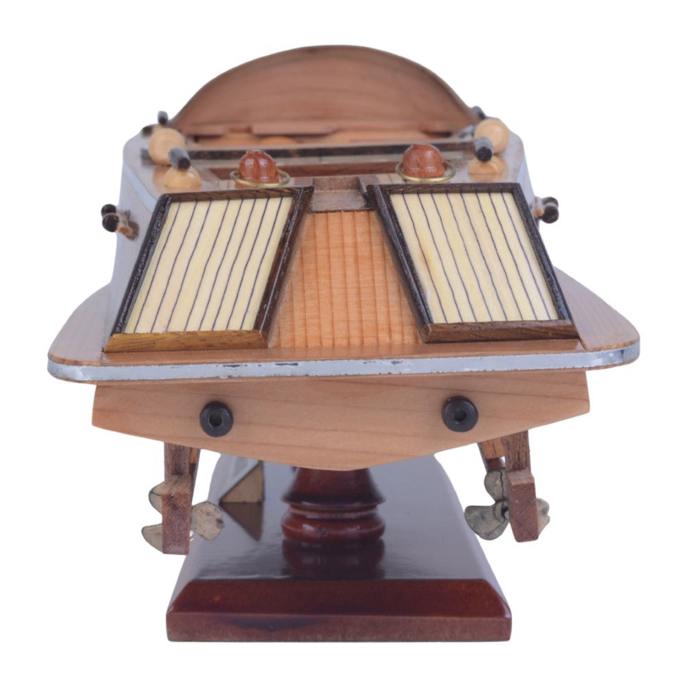 Maquette de bateau rapide Runabout Sm