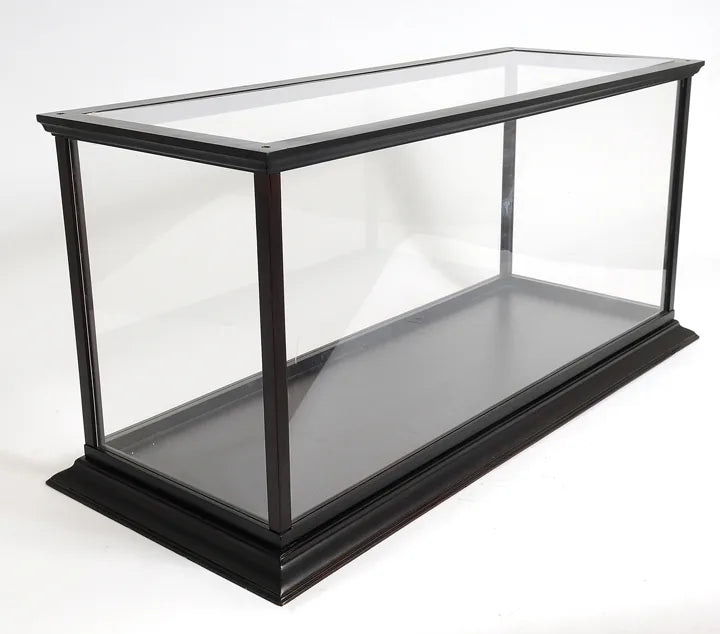 Chris Craft Runabout With Display Case