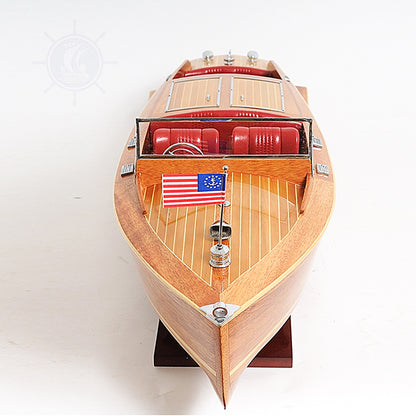 B033 - Chris Craft Runabout