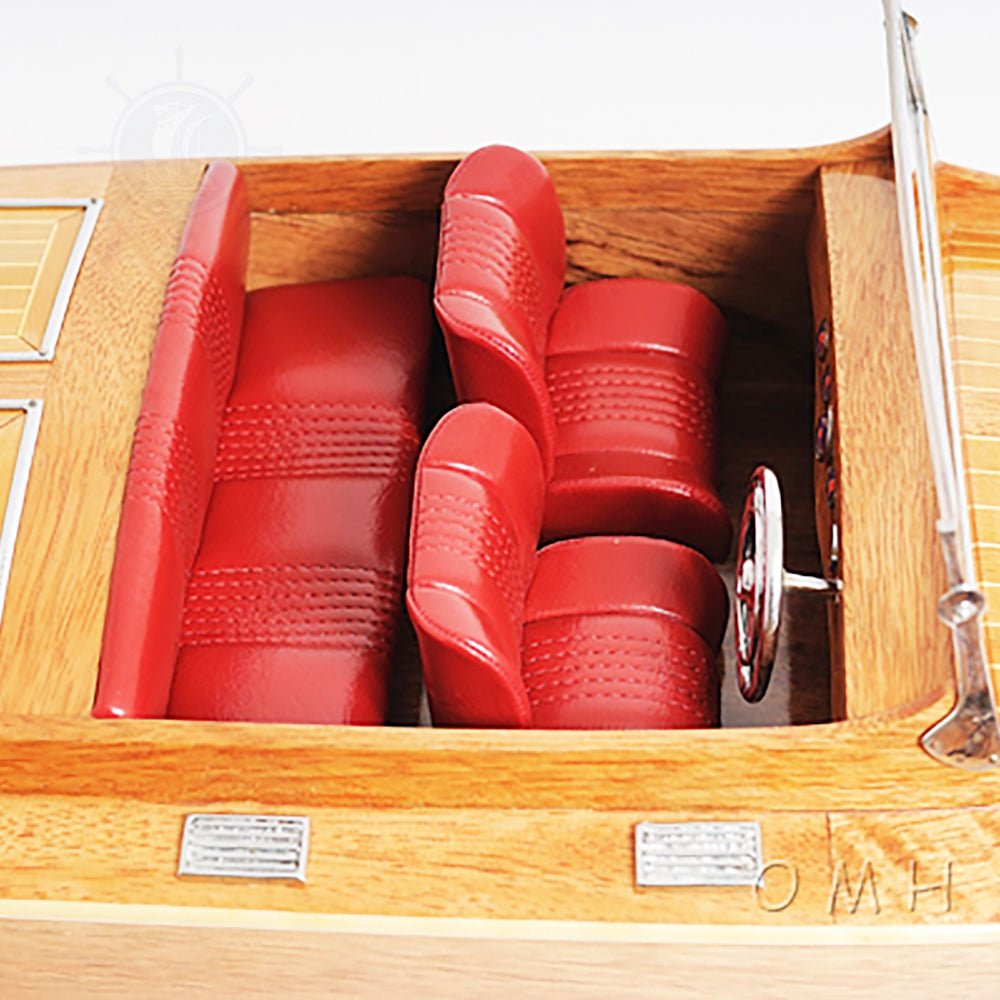 Chris Craft Runabout With Display Case