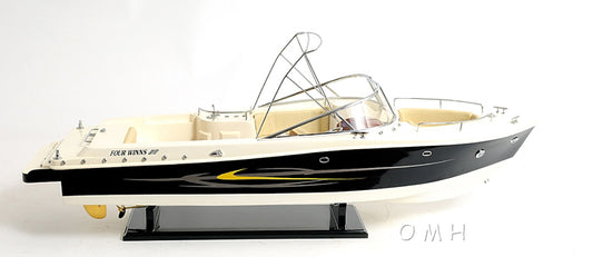 Four Winns Speedboat Model