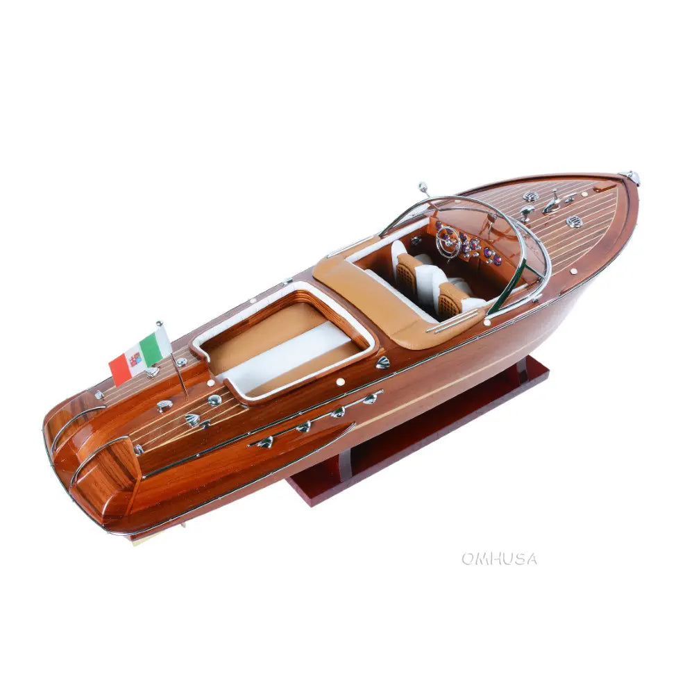 Maquette de bateau rapide Aquarama Medium Italie