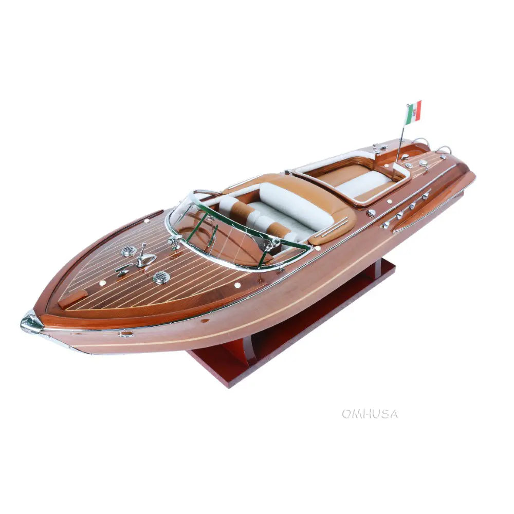 Maquette de bateau rapide Aquarama Medium Italie