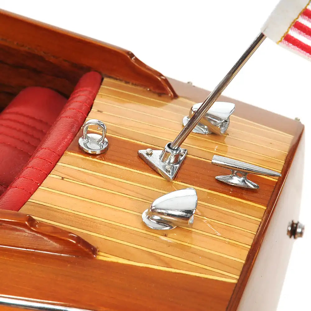 Canot automobile Chris-Craft de taille moyenne