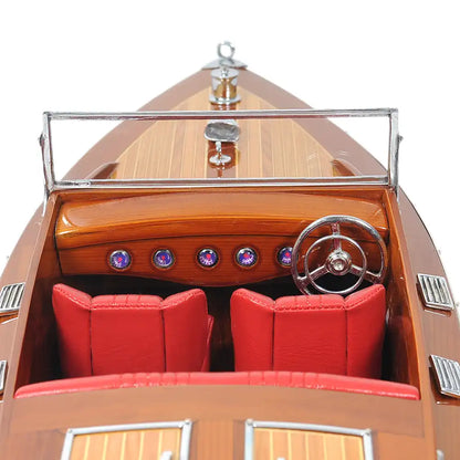 Canot automobile Chris-Craft de taille moyenne