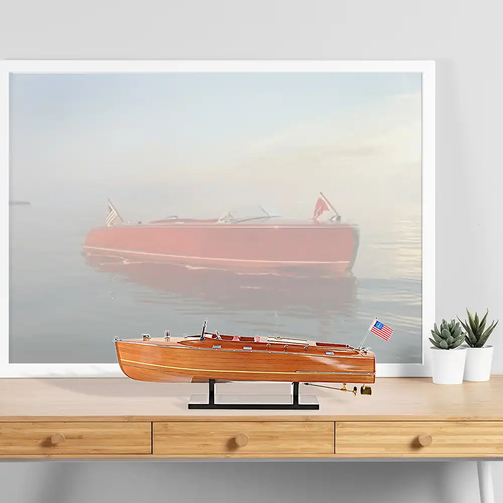Canot automobile Chris-Craft de taille moyenne