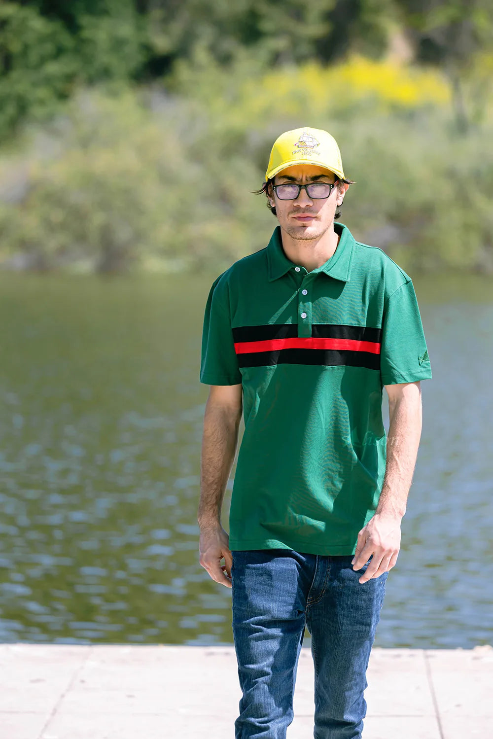 Hemingway&trade; Pilar Fishing Boat Combo: A Model and Polo Shirt Set