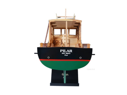 Hemingway&trade; Pilar Fishing Boat Combo: A Model and Polo Shirt Set