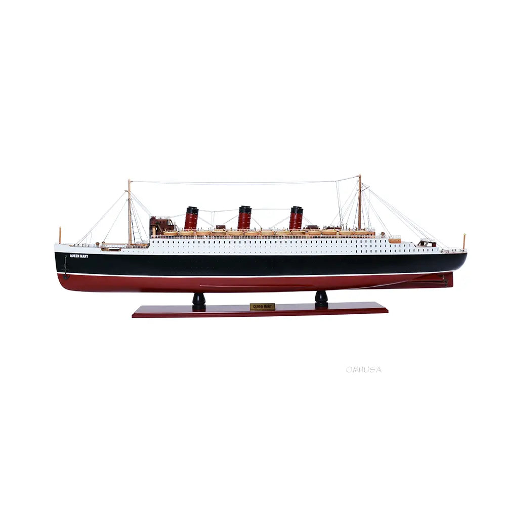 Maquette de grand navire de croisière Queen Mary