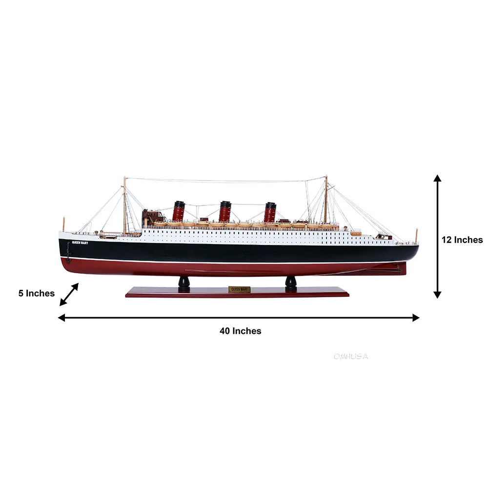 Maquette de grand navire de croisière Queen Mary