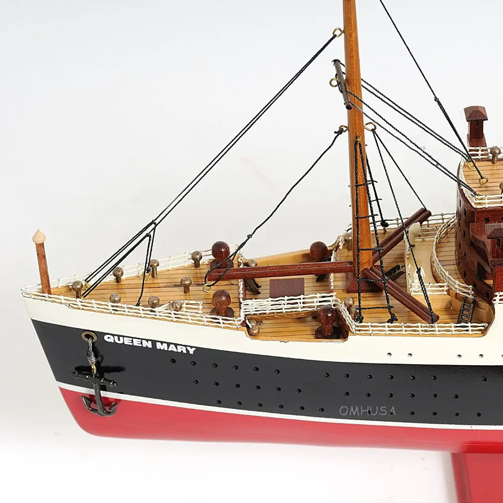 Queen Mary Large with Display Case