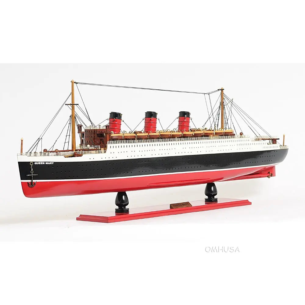 Queen Mary Large with Display Case