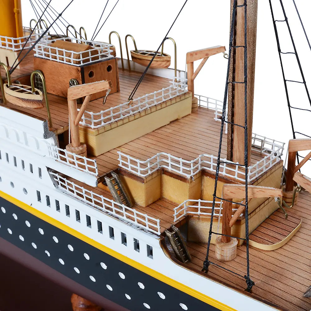 Titanic Painted Large