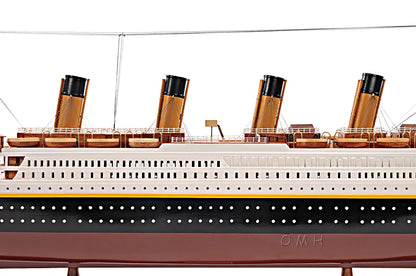 RMS Titanic Large with Display Case