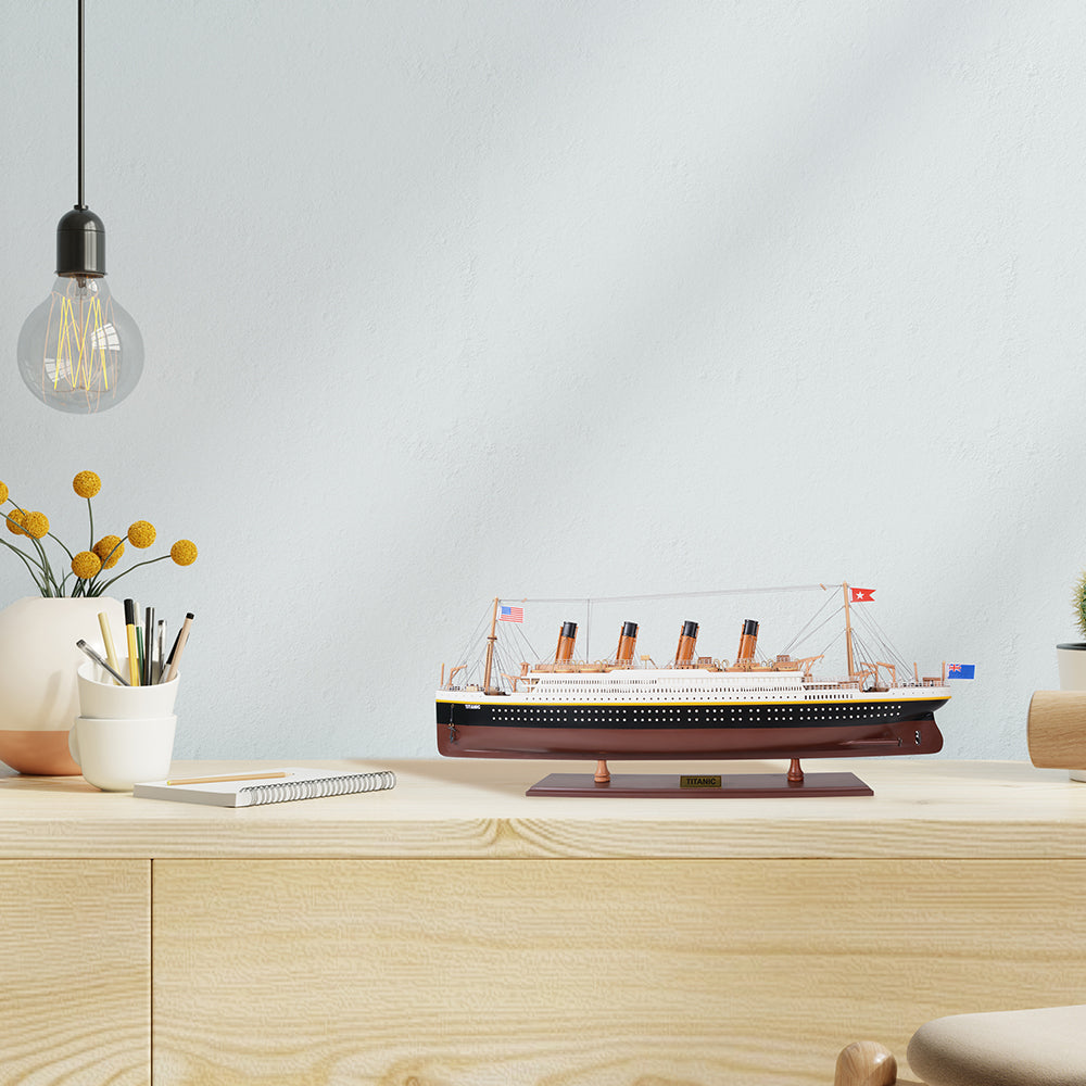 RMS Titanik Gemi Modeli - Orta Boy