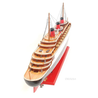 Normandie Large with Display Case