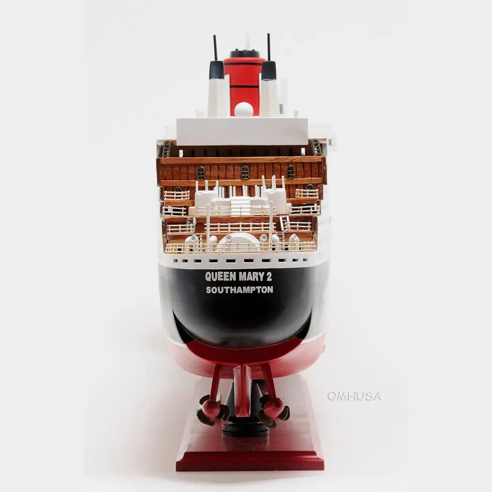 Maquette du paquebot Queen Mary II