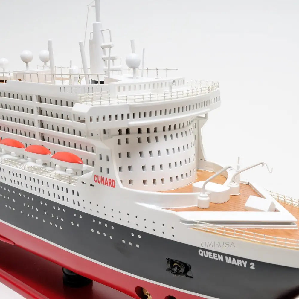 Maquette du paquebot Queen Mary II
