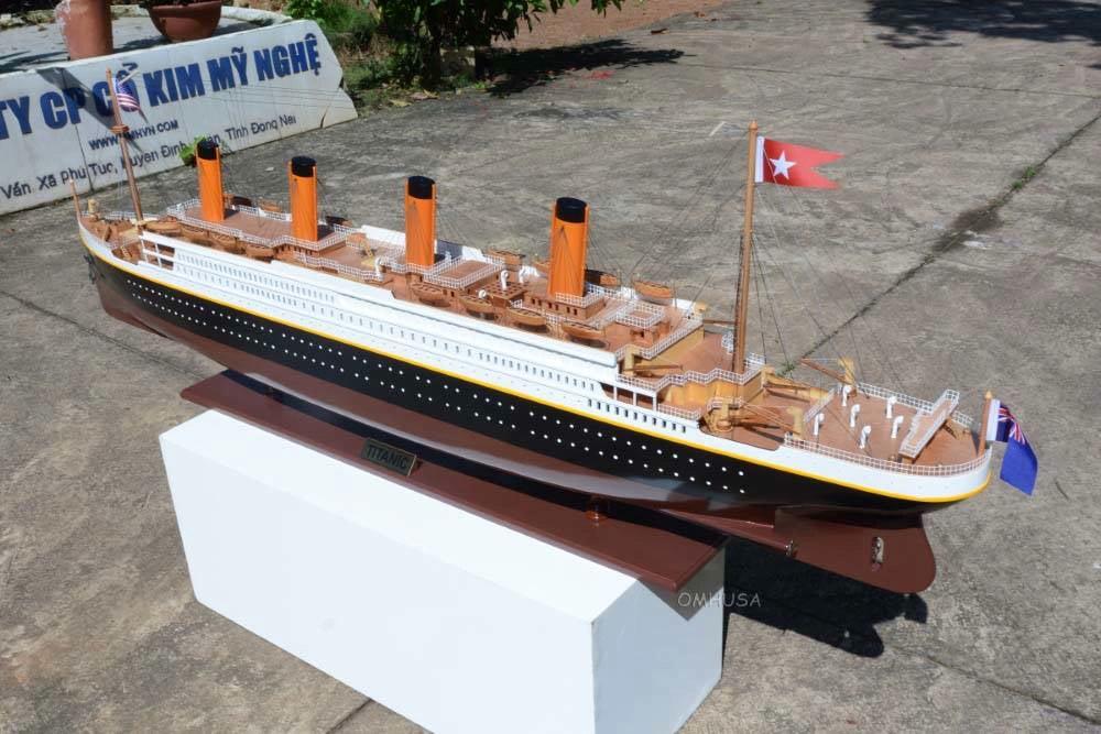 USCGC Dallas WHEC-716 30 Inches L Ship Model