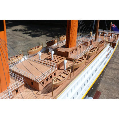 Titanic Painted XXL Exclusive Edition Cruiseship Model