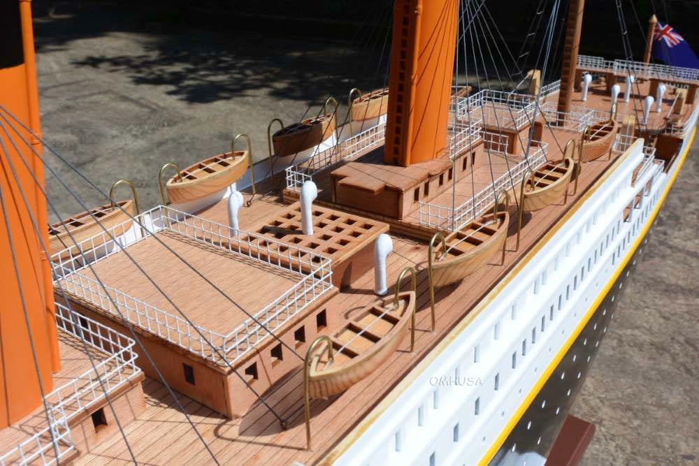 USCGC Dallas WHEC-716 30 Inches L Ship Model