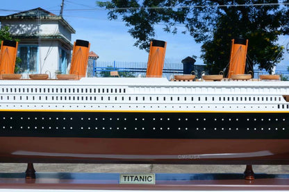 USCGC Dallas WHEC-716 30 Inches L Ship Model