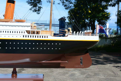 USCGC Dallas WHEC-716 30 Inches L Ship Model