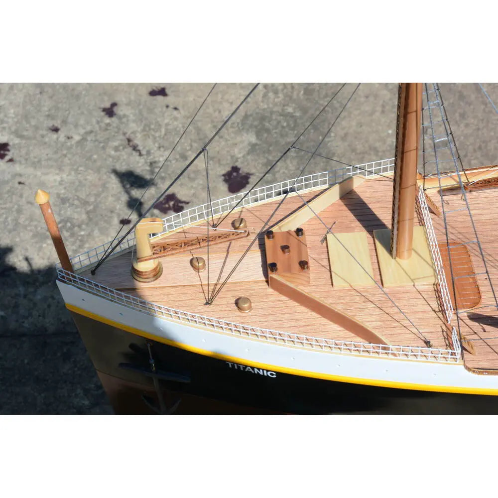 Titanic Painted XXL Exclusive Edition Cruiseship Model