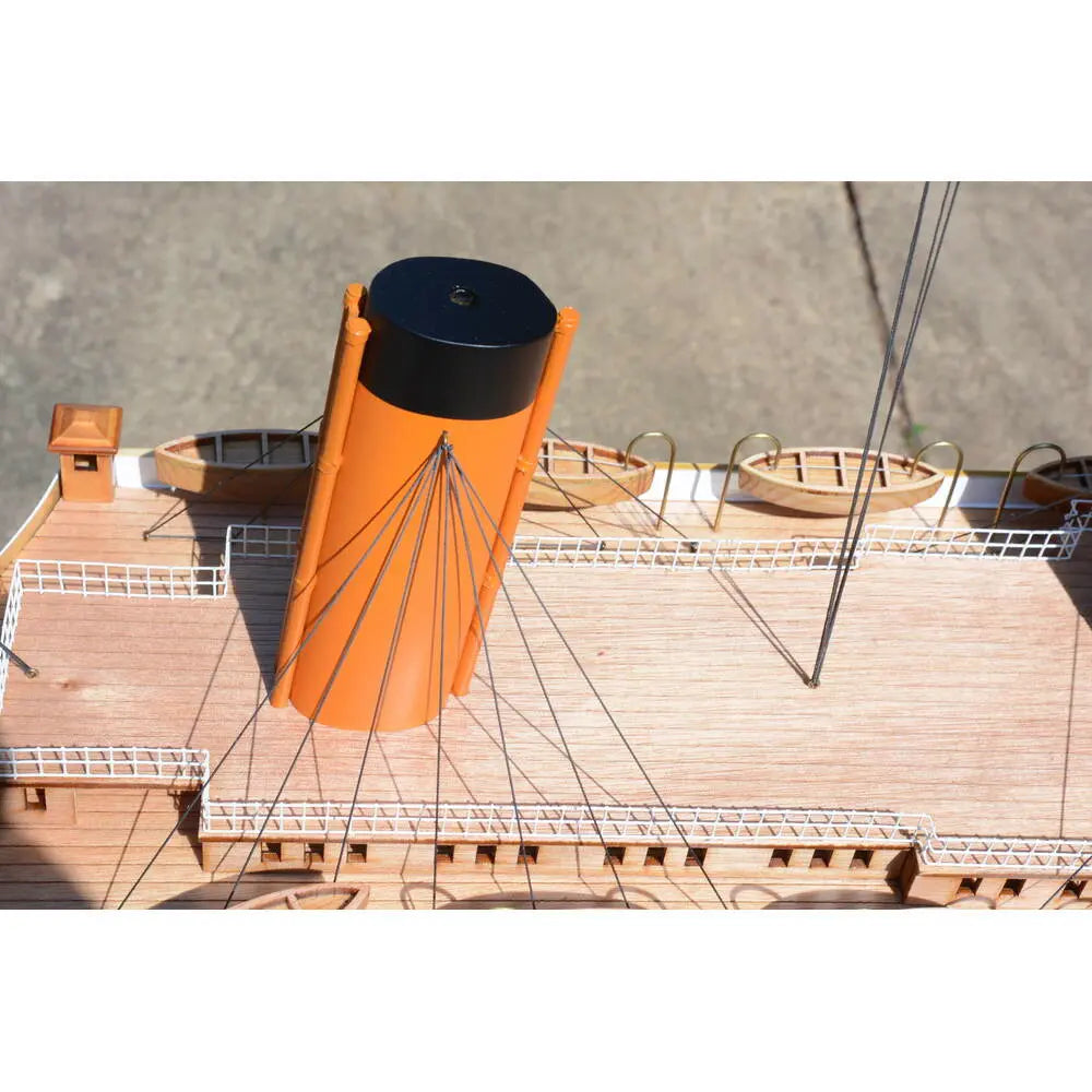 Titanic Painted XXL Exclusive Edition Cruiseship Model