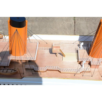 Titanic Painted XXL Exclusive Edition Cruiseship Model