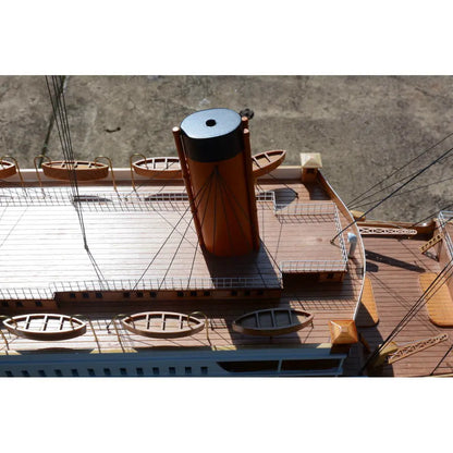 Titanic Painted XXL Exclusive Edition Cruiseship Model