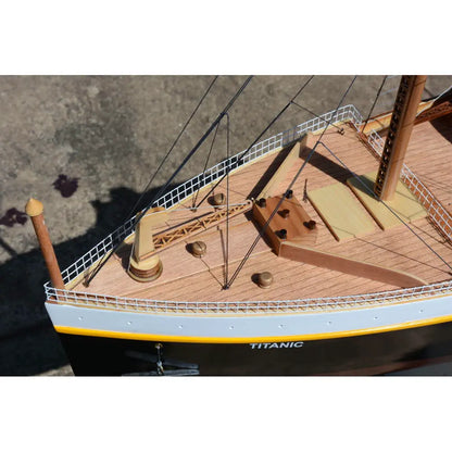 Titanic Painted XXL Exclusive Edition Cruiseship Model