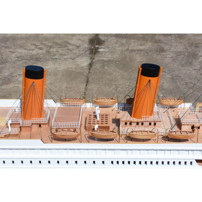 Titanic Painted XXL Exclusive Edition Cruiseship Model