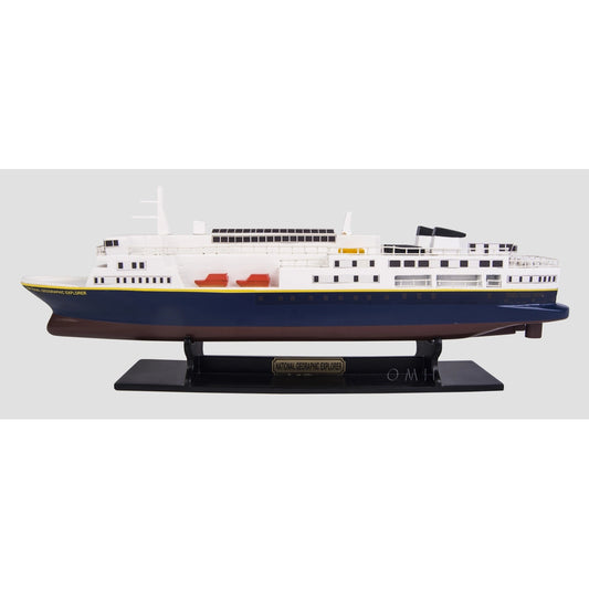 c127-national-geographic-explorer-small-12-inches-l-cruiseship-model