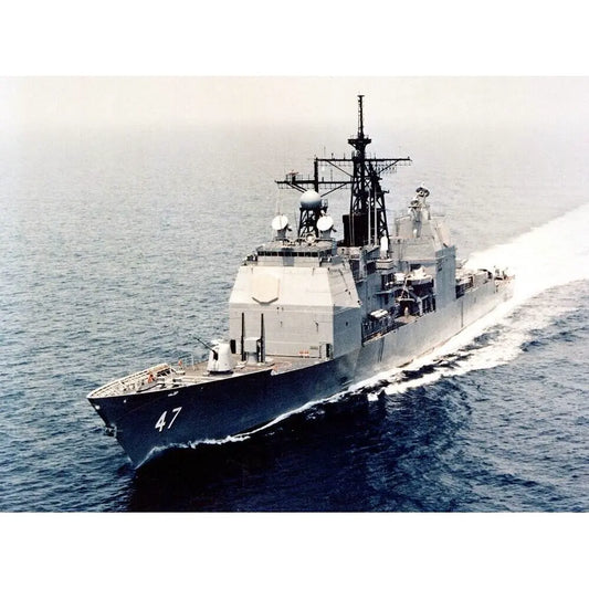 USS Ticonderoga (CG-47) Medium