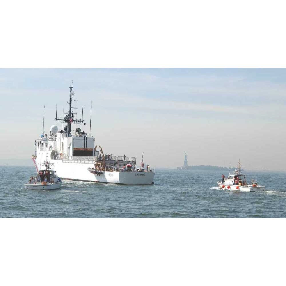 USCGC Tahoma WMEC-908 30 Inches L Ship Model
