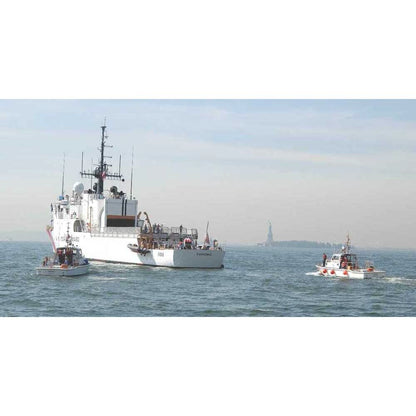 USCGC Tahoma WMEC-908 30 Inches L Ship Model