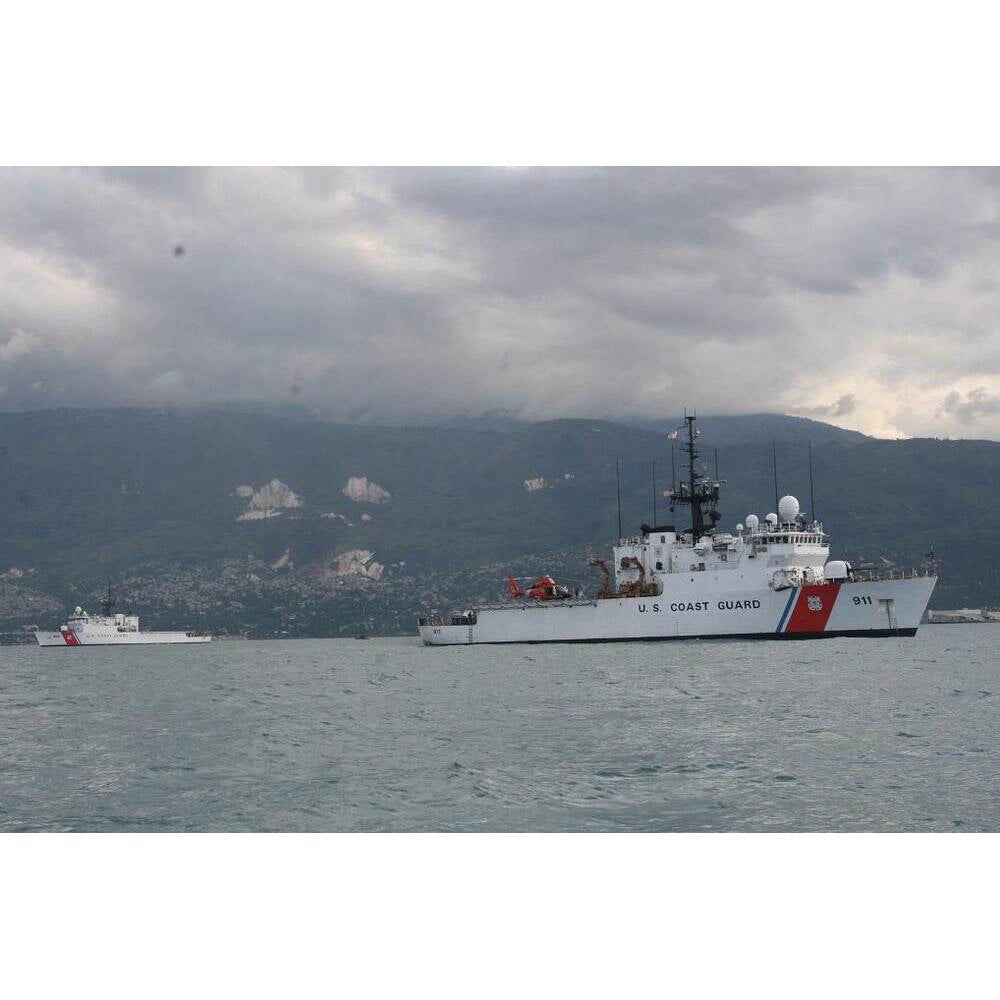 USCGC Forward WMEC-911 30 Inches L Ship Model