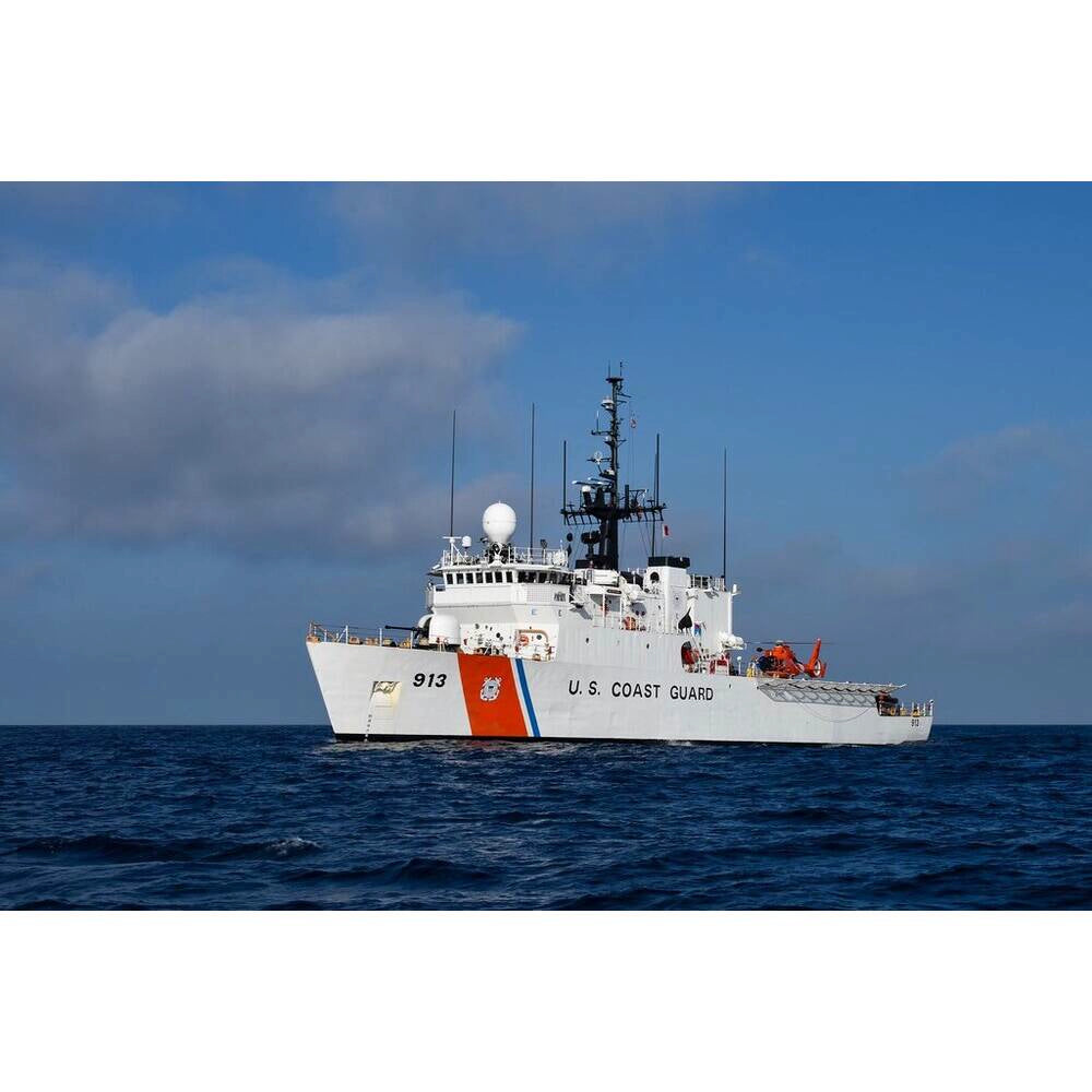 USCGC Mohawk WMEC-913 30 Inches L Ship Model